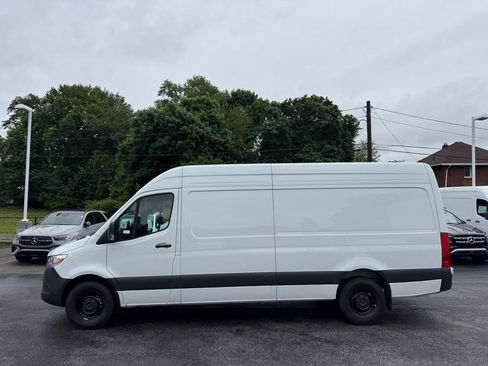 Used 2026 Mercedes-Benz Sprinter 2500 image 3