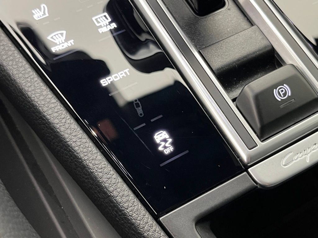 Certified 2023 Porsche Cayenne AWD/4WD image 18