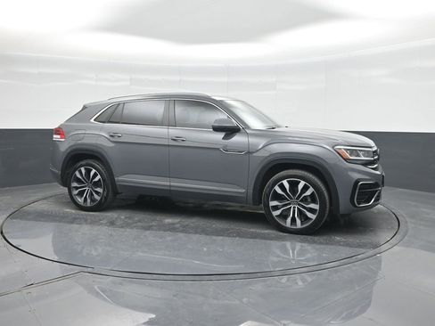 Used 2021 Volkswagen Atlas Cross Sport SEL R-Line image 11