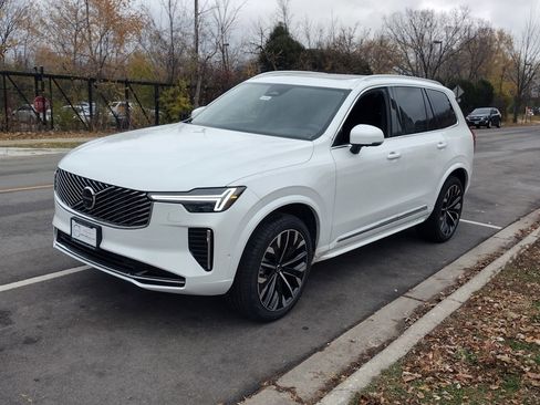 New 2026 Volvo XC90 B6 Plus w/ Protection Package image 5