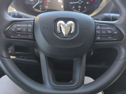 Used 2025 RAM ProMaster 2500 w/ Convenience Group FWD image 14