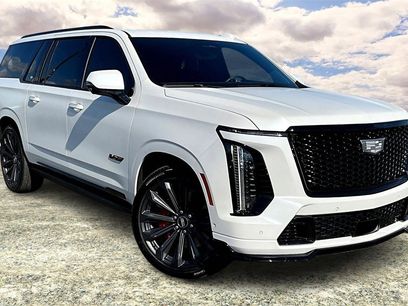 Used 2025 Cadillac Escalade ESV V
