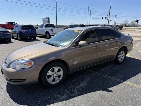 Used 2007 Chevrolet Impala LT w/ Luxury Edition Package image 3