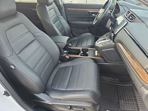 Used 2022 Honda CR-V Touring image 12