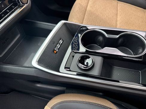 New 2026 Chevrolet Equinox ACTIV AWD/4WD image 14