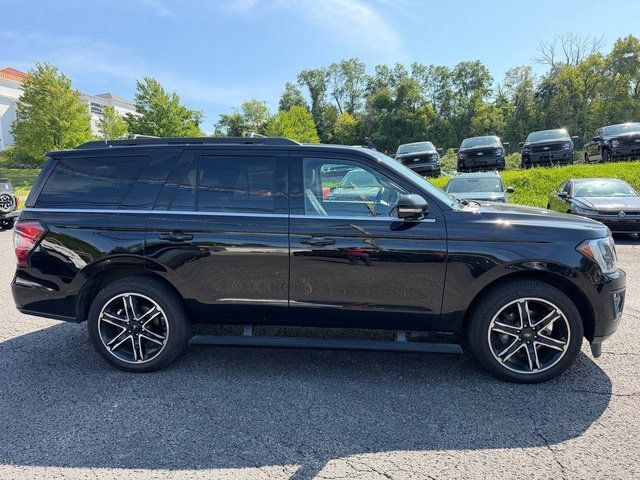 Used 2021 Ford Expedition Limited AWD/4WD image 7