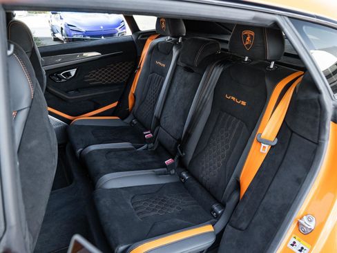 Used 2023 Lamborghini Urus Performante image 17