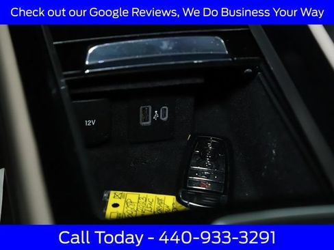 Used 2023 Lincoln Corsair AWD image 30