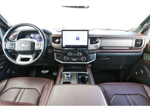 Used 2024 Ford Expedition Max Limited image 11