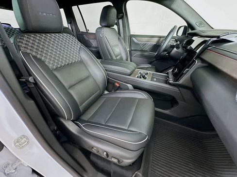 Used 2024 GMC Acadia Denali w/ Super Cruise Package AWD/4WD image 15