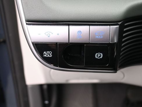 Used 2022 Hyundai Ioniq 5 Limited image 10