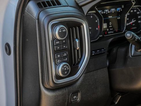 Used 2022 GMC Sierra 3500 Denali w/ Denali Ultimate Package image 34