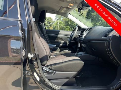 Used 2023 Mitsubishi Outlander Sport ES image 14