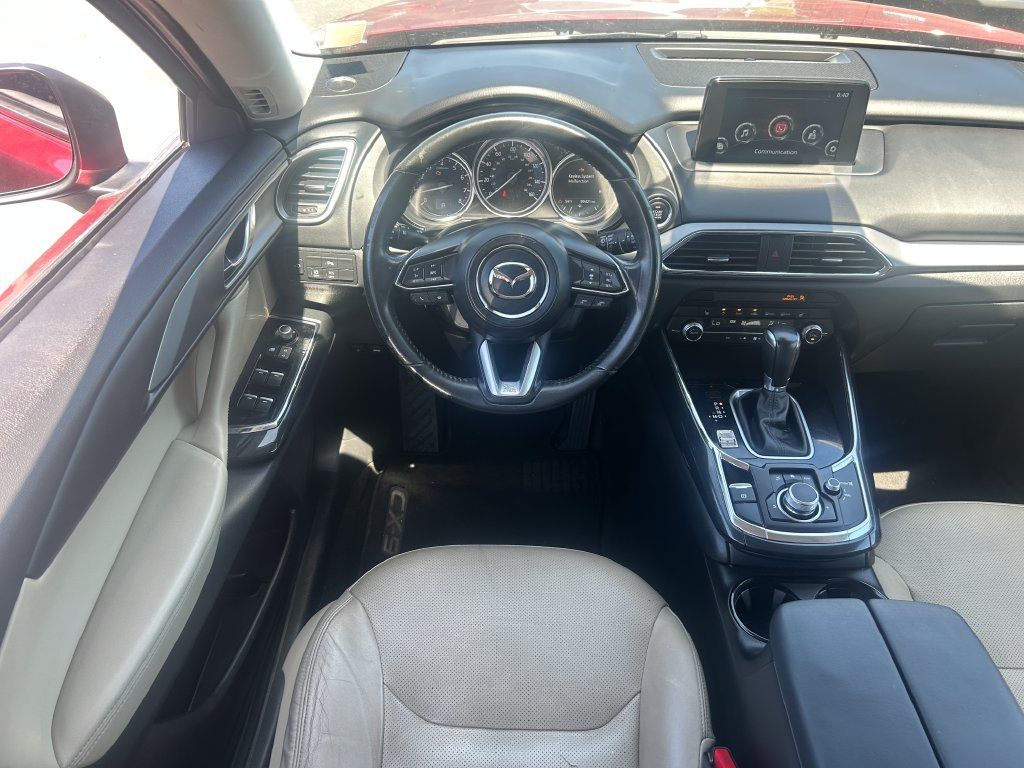 Used 2019 MAZDA CX-9 Touring w/ Touring Premium Package FWD image 29