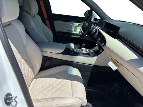New 2026 Genesis GV70 3.5T Sport Prestige AWD/4WD image 15