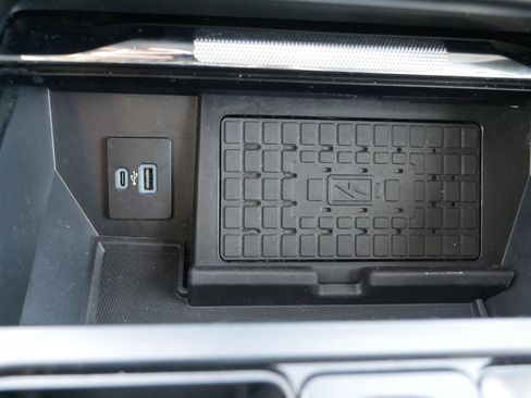 Certified 2023 Ford F150 Lariat w/ Equipment Group 502A High image 31