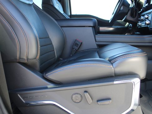 Used 2024 Ford F250 Platinum image 16