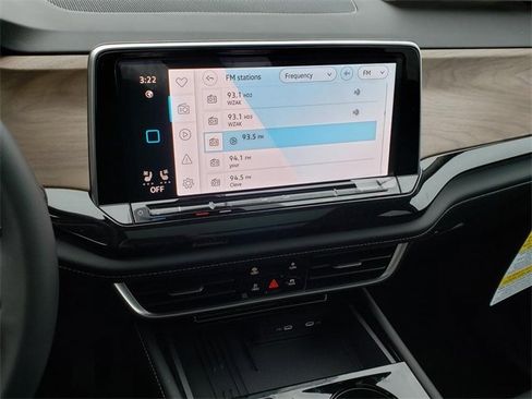 New 2026 Volkswagen Atlas SE image 11