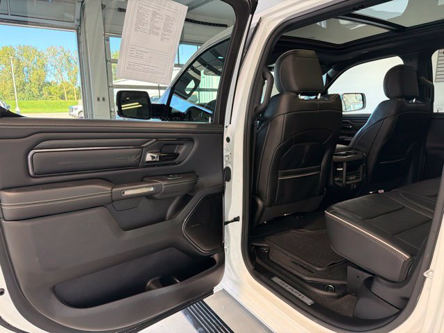 Used 2023 RAM 1500 Limited AWD/4WD image 23