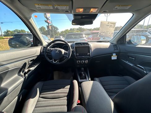 New 2025 Mitsubishi Outlander Sport SE image 10
