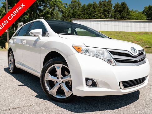 Used 2013 Toyota Venza LE w/ LE Preferred Pkg FWD image 1