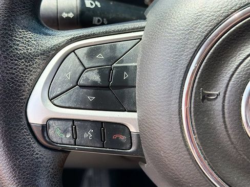 Used 2018 Jeep Compass Sport FWD image 15