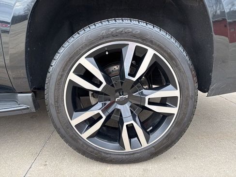 Used 2018 Chevrolet Suburban Premier image 63