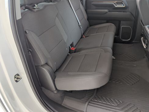 Used 2024 Chevrolet Silverado 2500 LT AWD/4WD image 19