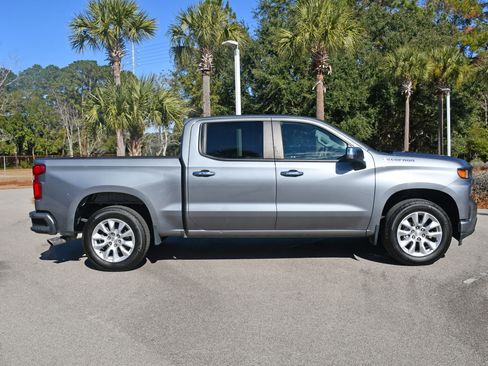 Used 2021 Chevrolet Silverado 1500 Custom image 2