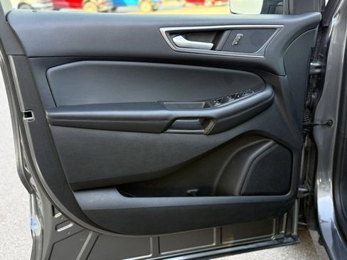 Used 2024 Ford Edge SEL w/ Convenience Package image 13