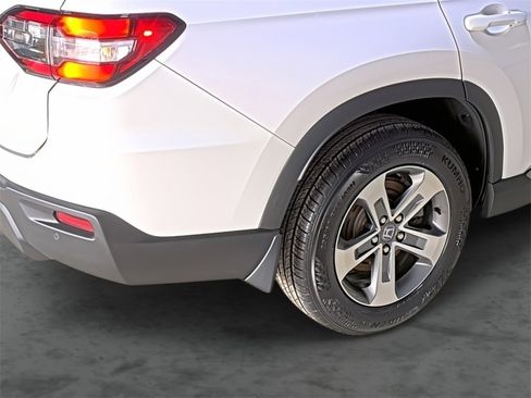 Used 2024 Honda Pilot EX-L image 12