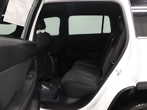 New 2026 Jeep Cherokee Laredo AWD/4WD image 13