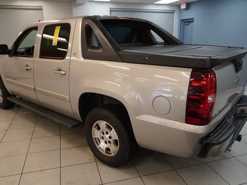 Used 2008 Chevrolet Avalanche LT RWD image 9