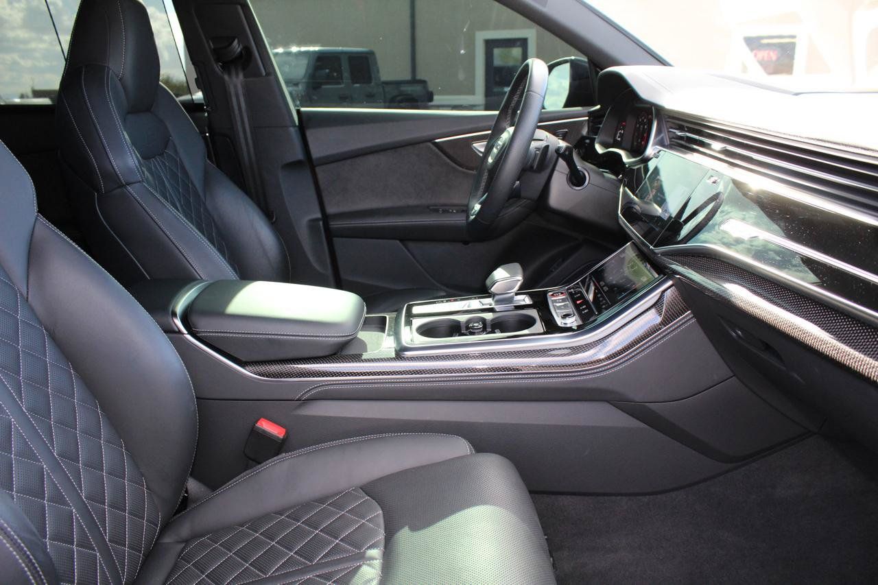 Used 2023 Audi SQ8 Prestige AWD/4WD image 30
