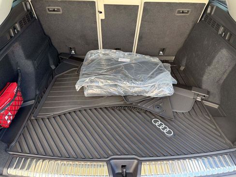 Used 2025 Audi Q5 Premium AWD/4WD image 34