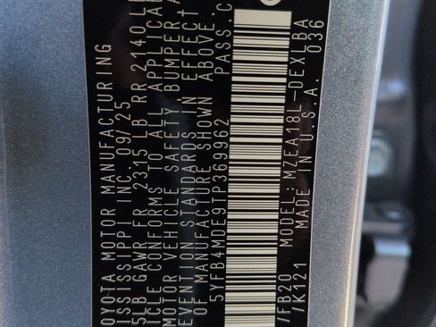 Certified 2026 Toyota Corolla LE FWD image 29