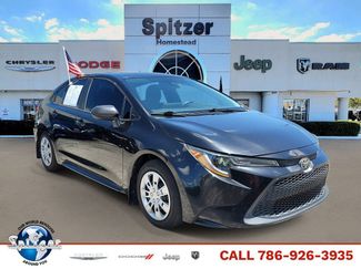 Used 2020 Toyota Corolla LE FWD video 1