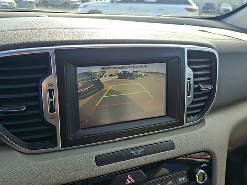 Used 2019 Kia Sportage EX w/ EX Premium Package image 18