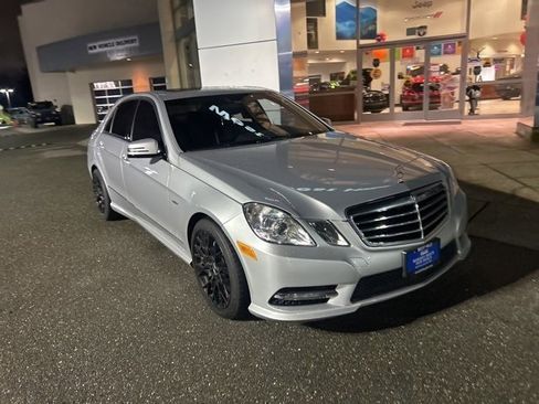 Used 2012 Mercedes-Benz E 350 Sedan image 2