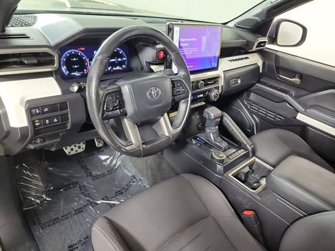 Used 2024 Toyota Tacoma TRD Sport w/ TRD Sport Upgrade Package RWD image 18
