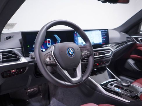 Used 2023 BMW i4 eDrive40 RWD image 6