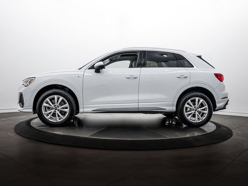 Certified 2023 Audi Q3 2.0T Premium w/ Convenience Package AWD/4WD image 6