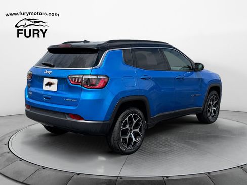 Used 2025 Jeep Compass Limited AWD/4WD image 3