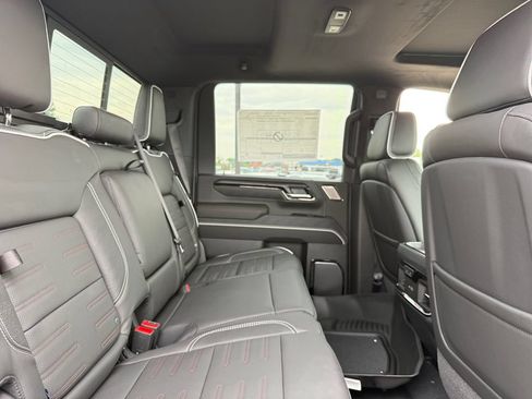 New 2026 GMC Sierra 2500 AT4X w/ LPO, Black Badging Package AWD/4WD image 40