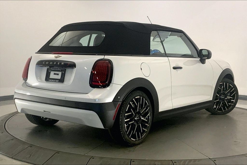 Used 2026 MINI Cooper S FWD image 12