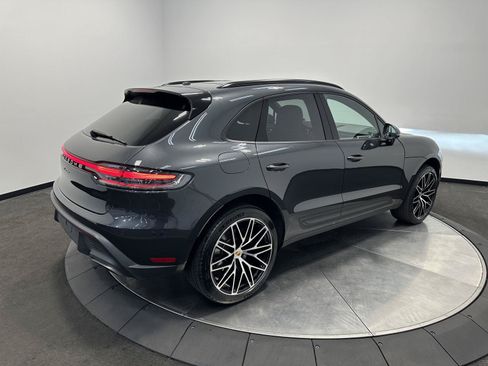 Used 2026 Porsche Macan AWD/4WD image 7