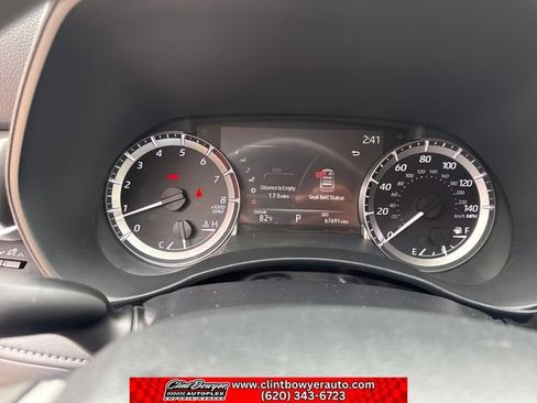 Used 2023 Toyota Highlander L FWD image 16