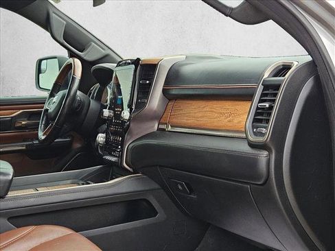 Used 2019 RAM 1500 Limited AWD/4WD image 19