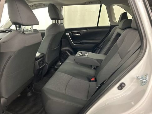 Used 2025 Toyota RAV4 XLE w/ Convenience Package AWD/4WD image 25