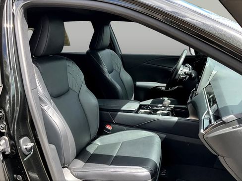 Used 2024 Lexus RX 350 FWD w/ Technology Package image 16